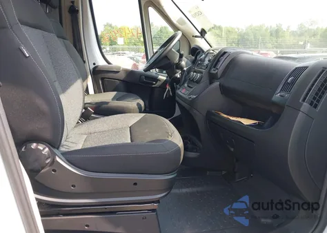 2021 Ram Promaster 1500 Low Roof 136 Wb из США, поврежденный, VIN 3C6LRVAG4ME500386